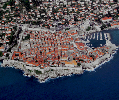 dubrovnik walls from above sea