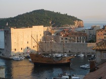historic dubrovnik harbour
